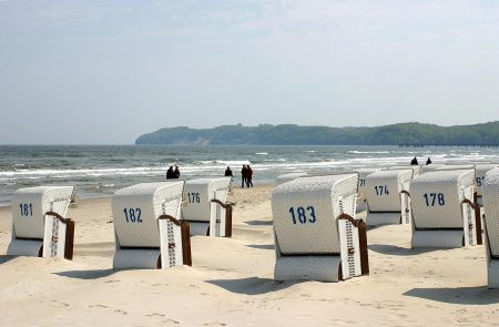 strandkorven op Rügen aan de Ostzee