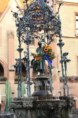 de ganzenhoedster: het symbool van de universteitsstad Göttingen